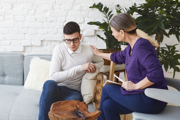 5 Reasons Why You Should Ever Consider Seeing A Therapist