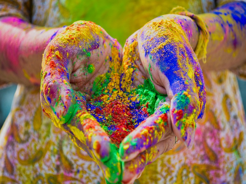Stress-Free Festivities: Balancing Work and Celebration During Holi